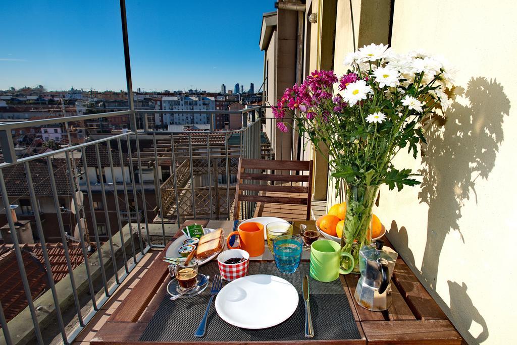 Milan Skyline Apartment In Citta Studi A 1 Minuto Dal Metro Con Terrazzo Wi-Fi E Netflix Camera foto