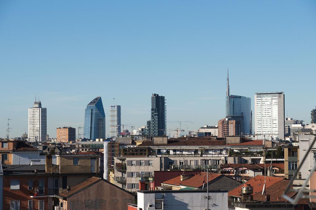 Milan Skyline Apartment In Citta Studi A 1 Minuto Dal Metro Con Terrazzo Wi-Fi E Netflix Camera foto